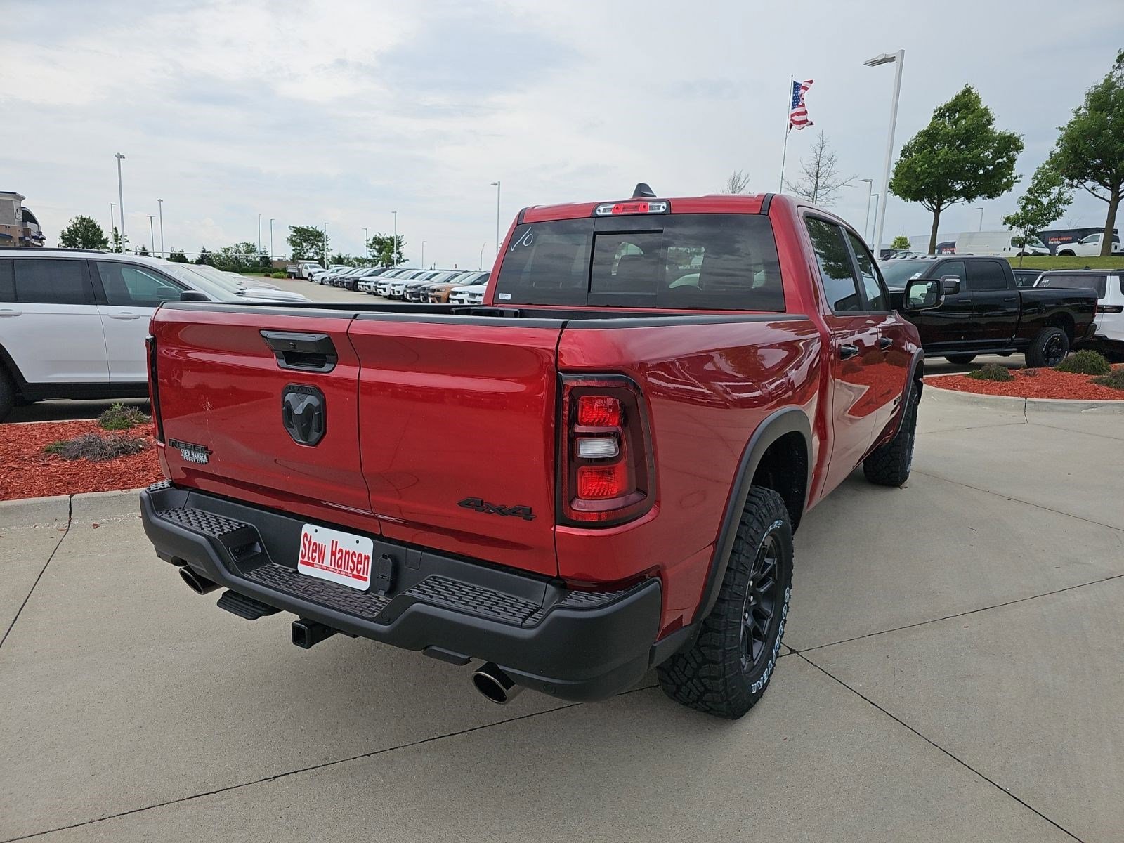 New 2026 Molten Red Pearlcoat Ram Rebel image 5