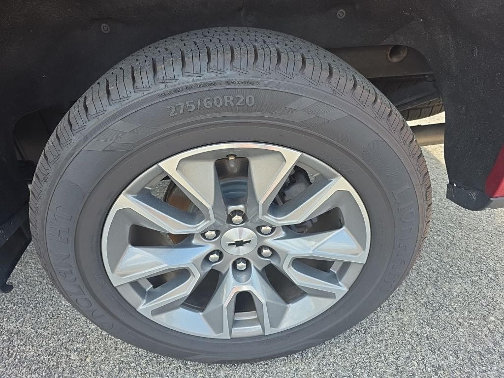 Used 2022 Red Chevrolet RST image 7