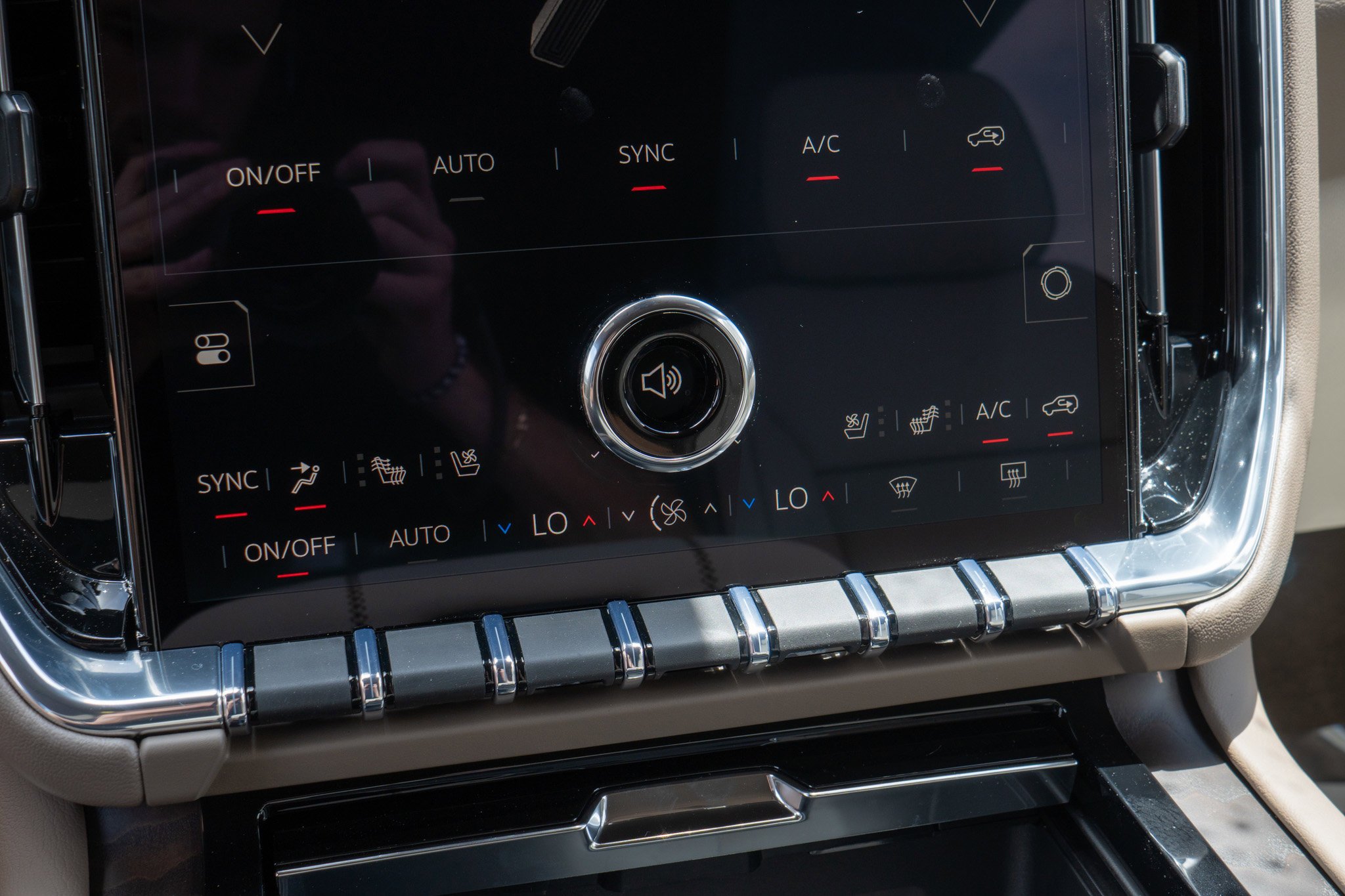 2026 GMC Yukon XL Denali - Photo 21