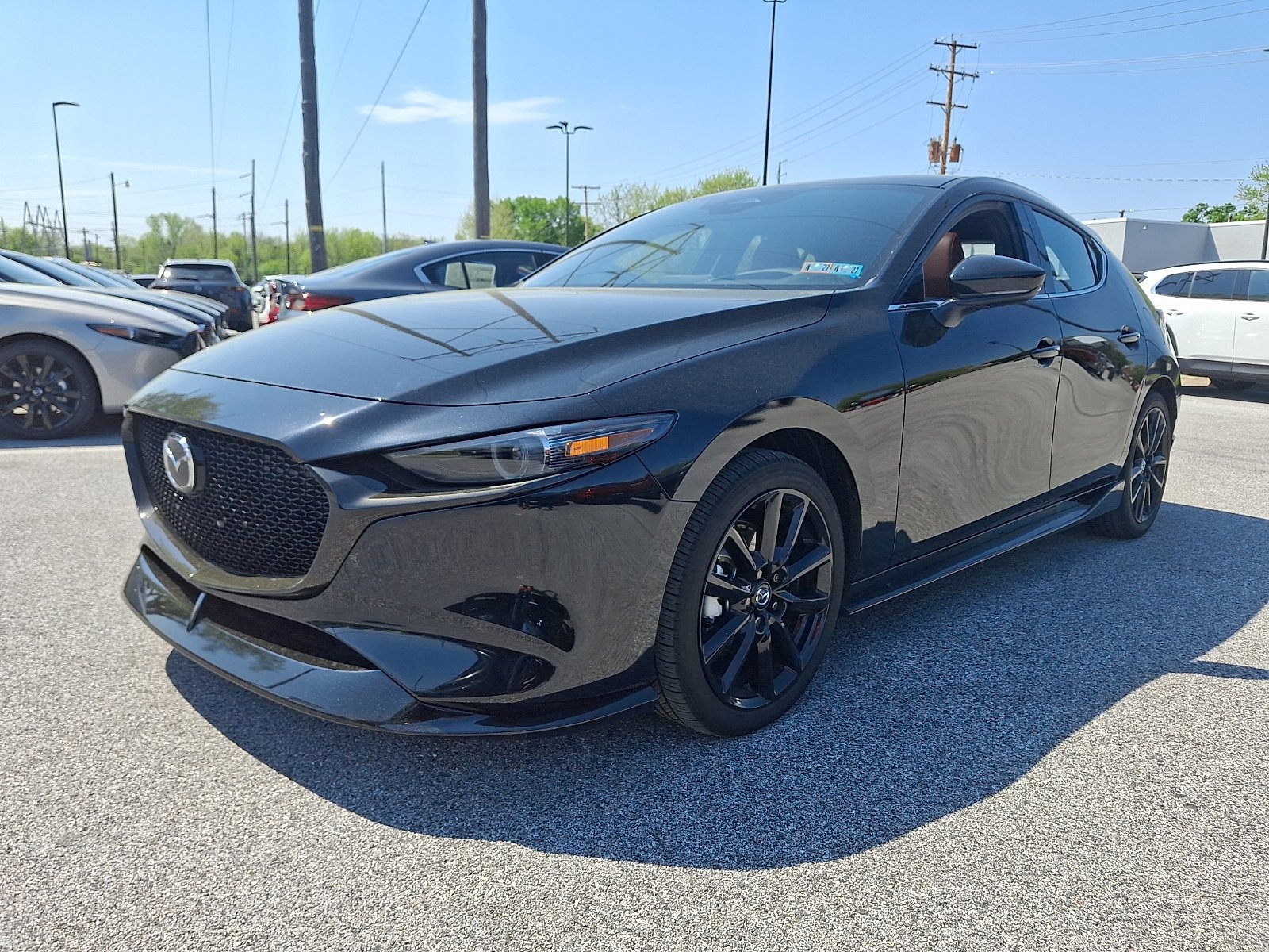 MAZDA3 FASTBAK BLACK selection 　18×7J+45 Pre-Owned 2025 Mazda Mazda3 Hatchback 2.5 S Preferred 4D Hatchback
