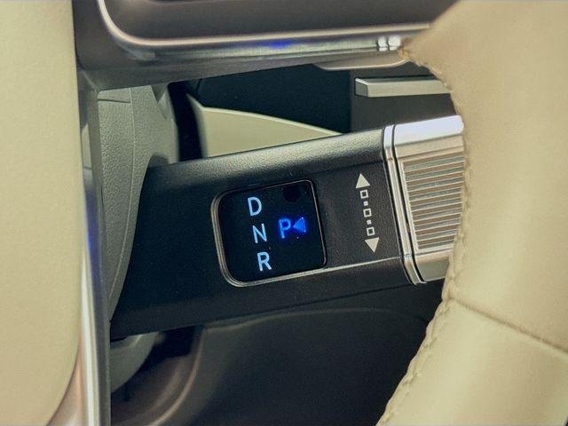 New 2026 Gray Hyundai SE image 25