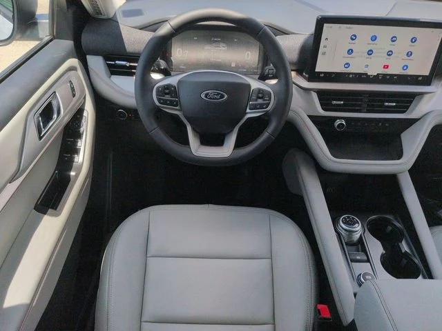 New 2026 Space White Metallic Ford Active image 19