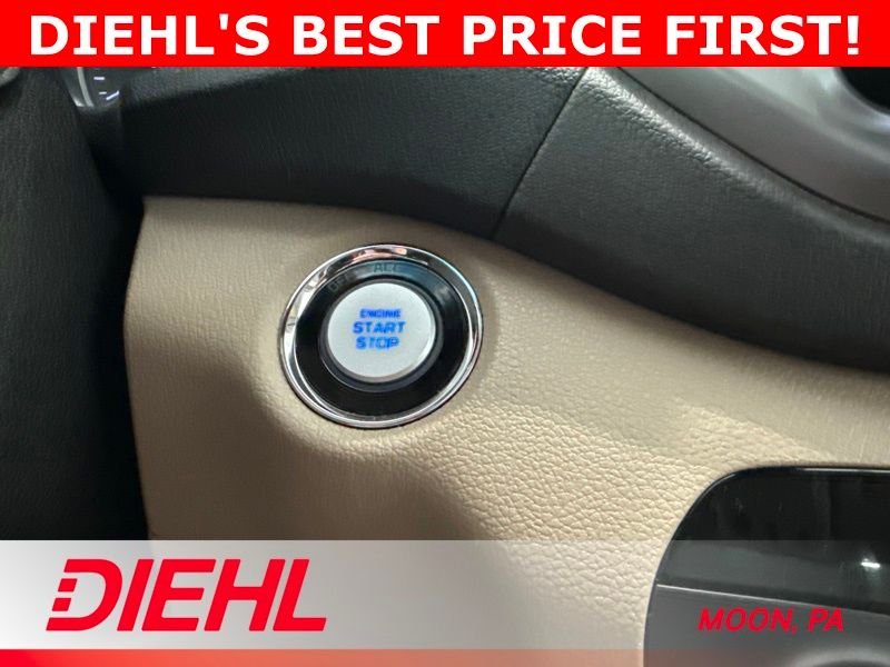 Used 2017 White Hyundai Limited image 27