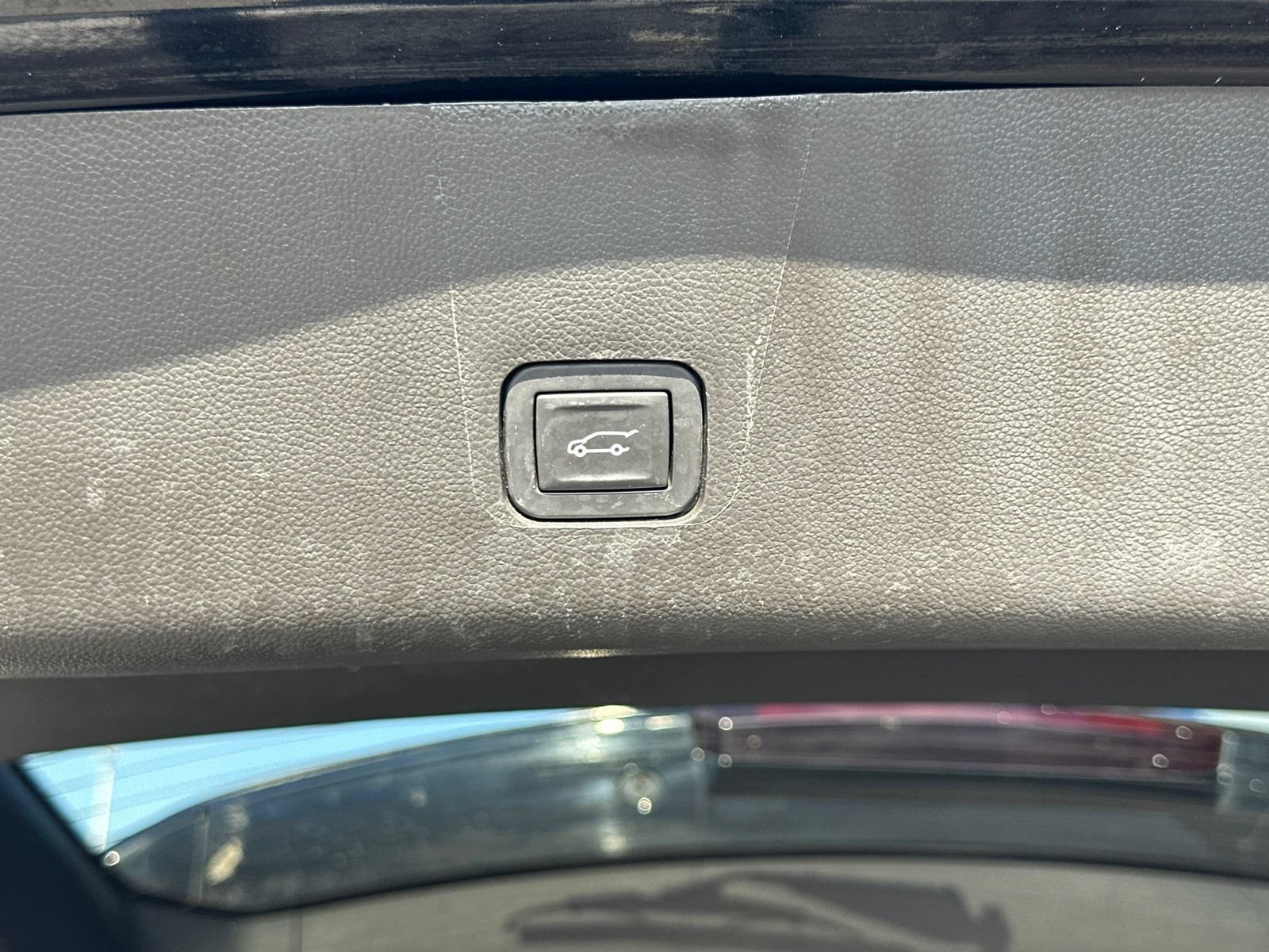 Used 2019 MOSAIC BLACK METALLIC Chevrolet LT Cloth image 14
