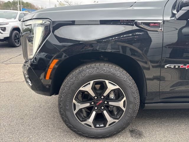 2025 GMC Yukon XL AT4 - Photo 10