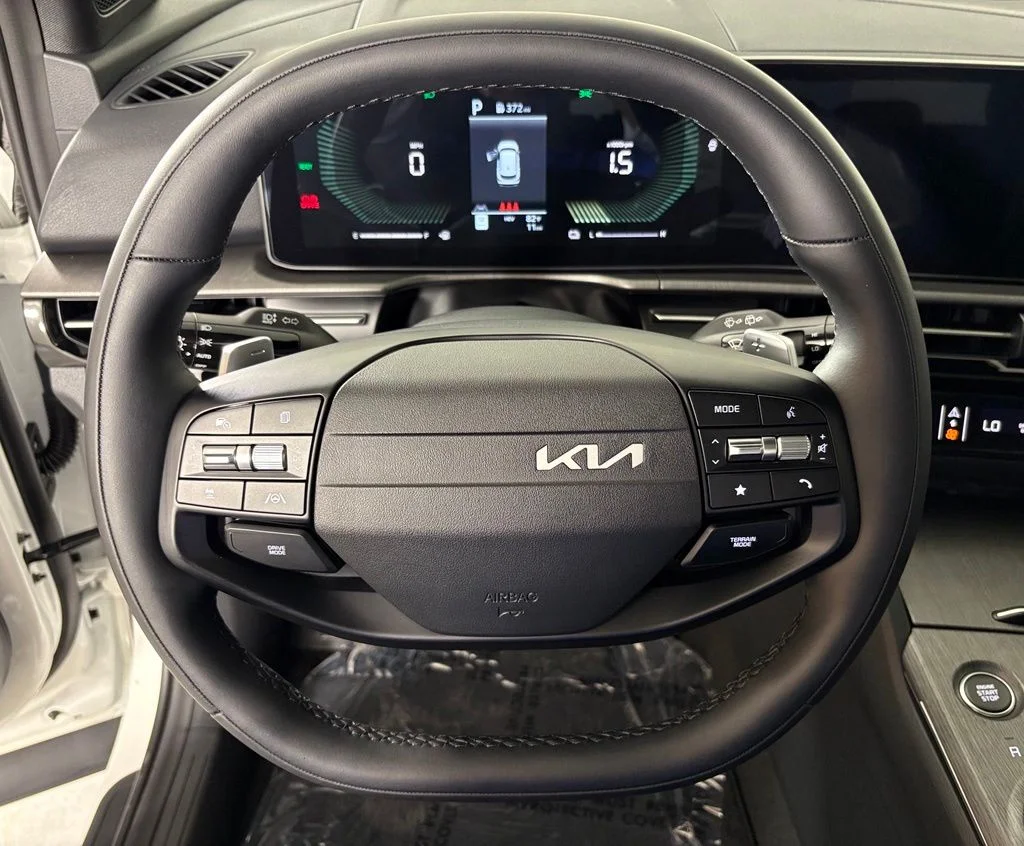 New 2027 White Kia X-Line image 20