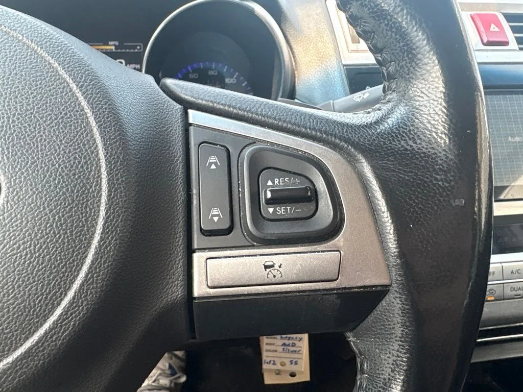 Used 2015 Silver Subaru 2.5i Premium image 16