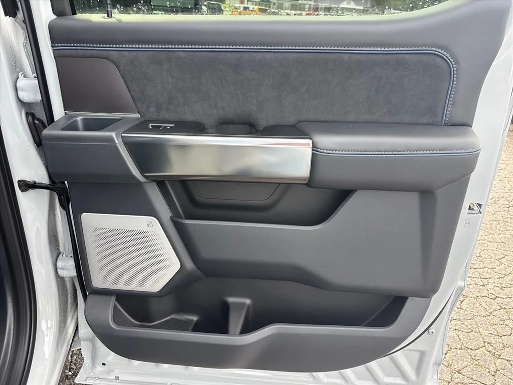 New 2026 Avalanche Ford F-250® Platinum® image 17