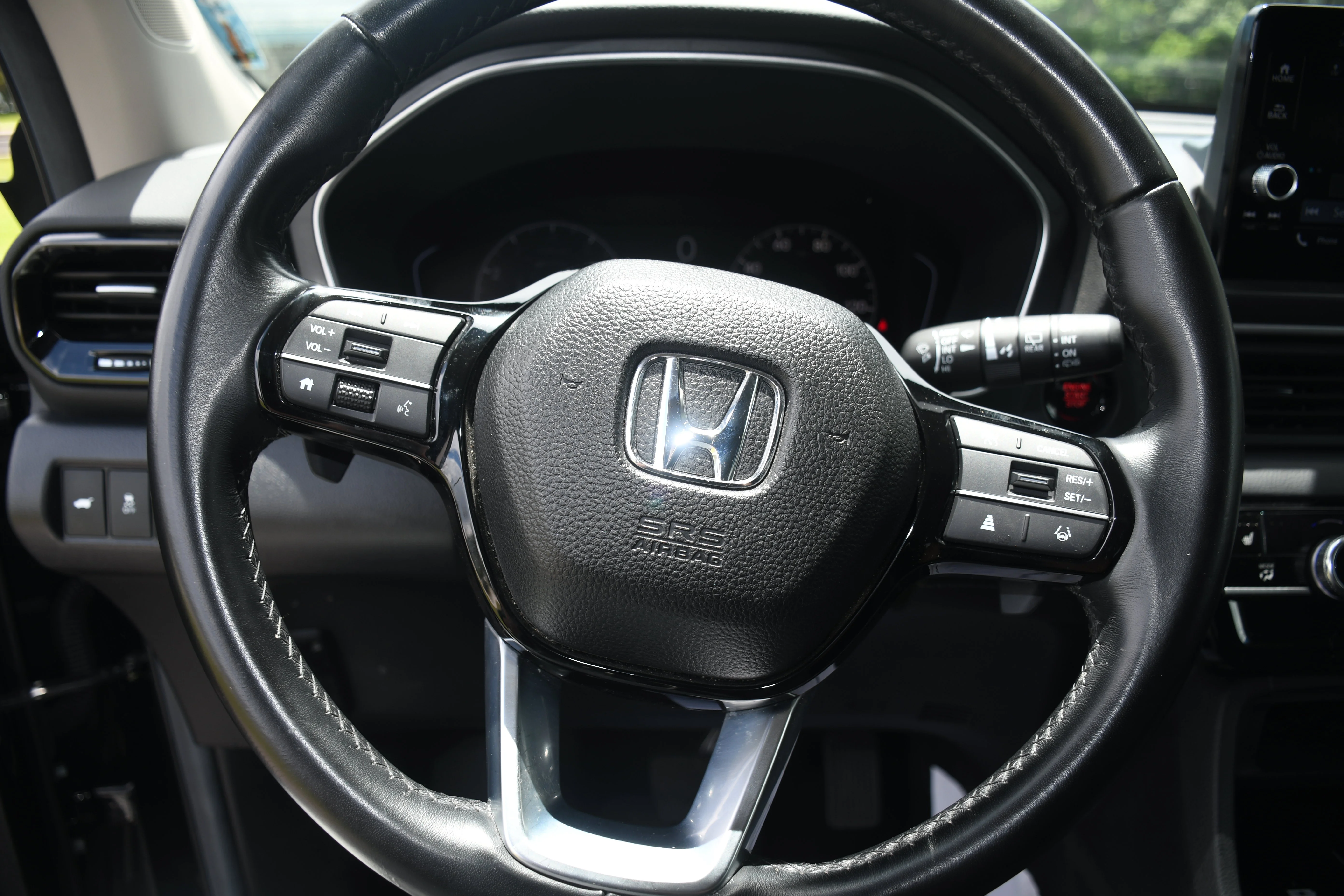 2025 Honda Pilot EX-L - Photo 13