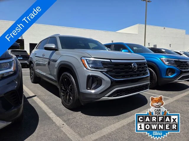 2024 Volkswagen Atlas Cross Sport 2.0T SE w/Tech's photo