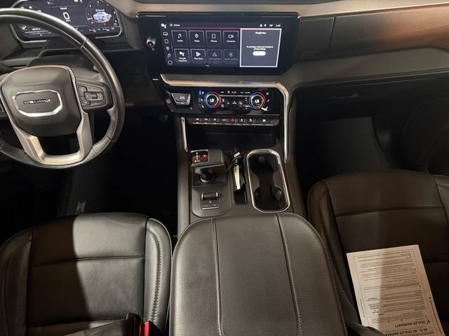 Used 2023 WHITE FROST TRICOAT GMC Denali image 21