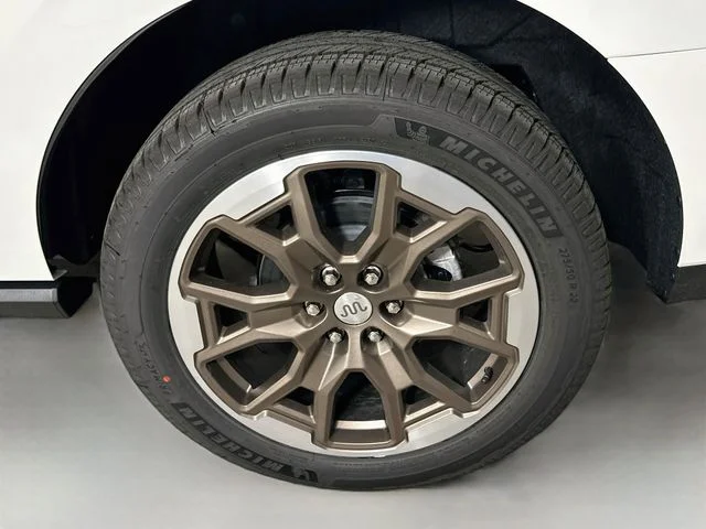 New 2027 Star White Metallic Tri-Coat Ford King Ranch image 34