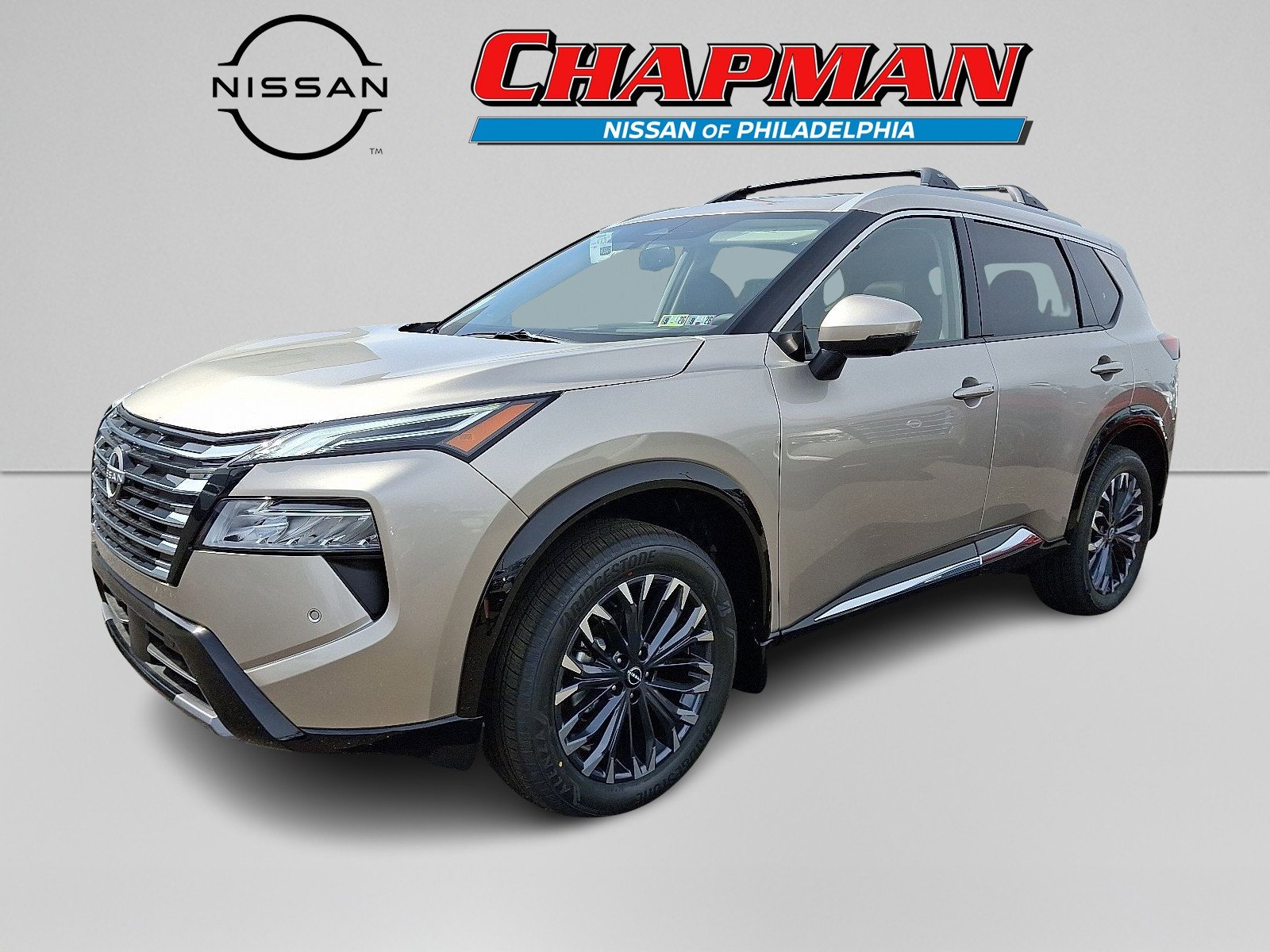 2026 Nissan Rogue Platinum photo 2