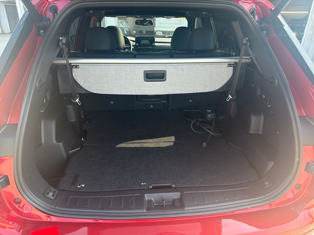 Used 2025 Red Mitsubishi SEL Black Edition image 9