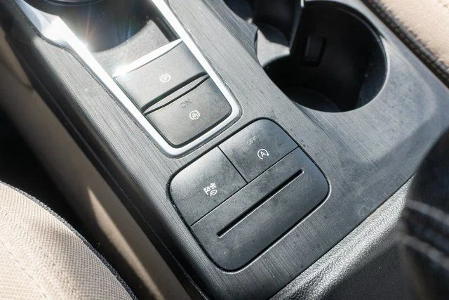 Used 2021 Gold Ford SE image 30
