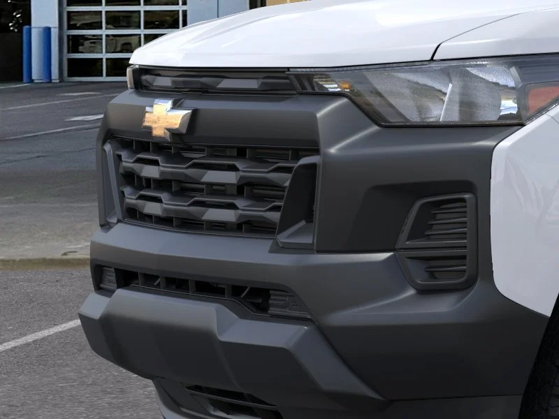 New 2026 Summit White Chevrolet WT image 13