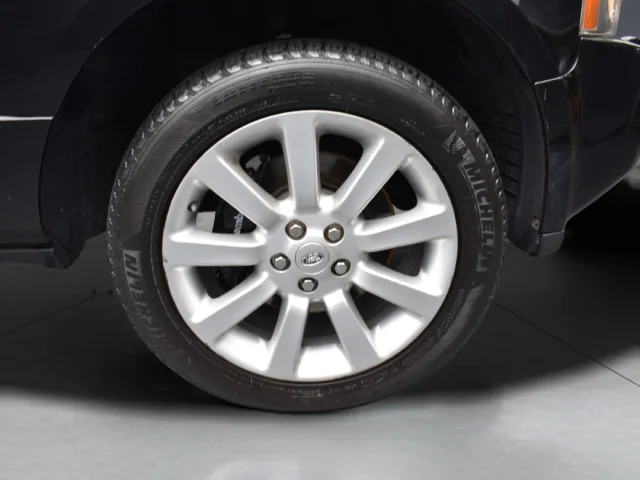 Used 2006 Black Land Rover Supercharged image 34