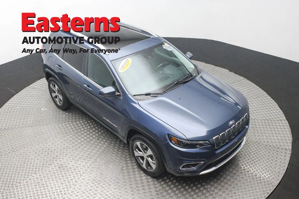 Used 2021 Blue Jeep Limited image 3