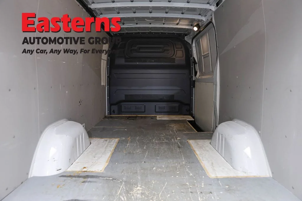 Used 2019 White Freightliner Base image 9