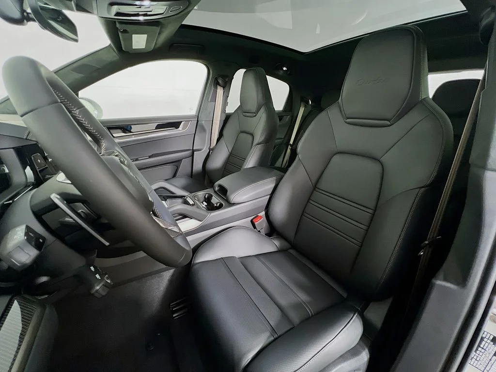New 2026  Porsche Turbo image 5
