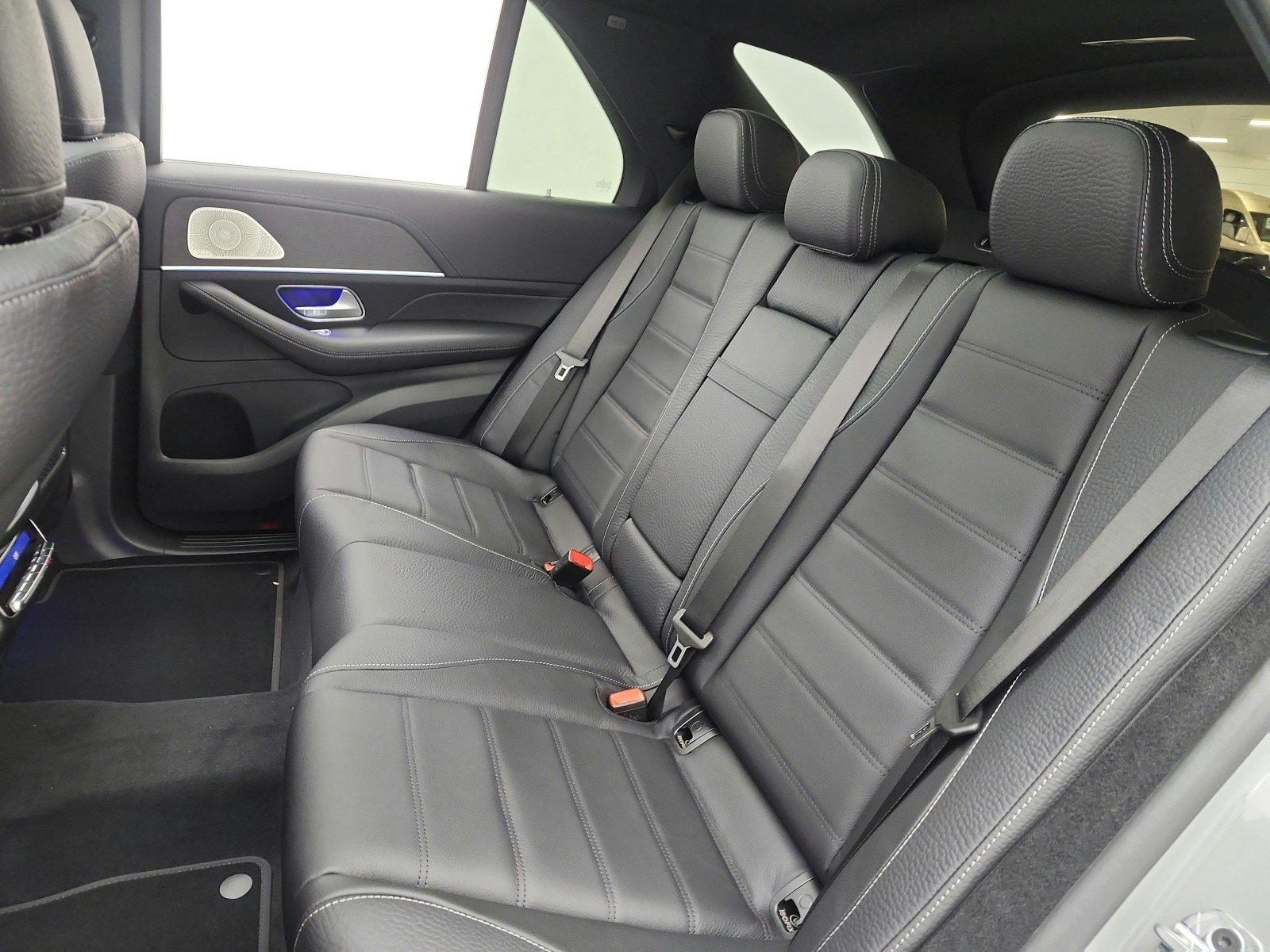 New 2026 MANUFAKTUR Alpine Grey Mercedes-Benz GLE 450 4MATIC® SUV image 11