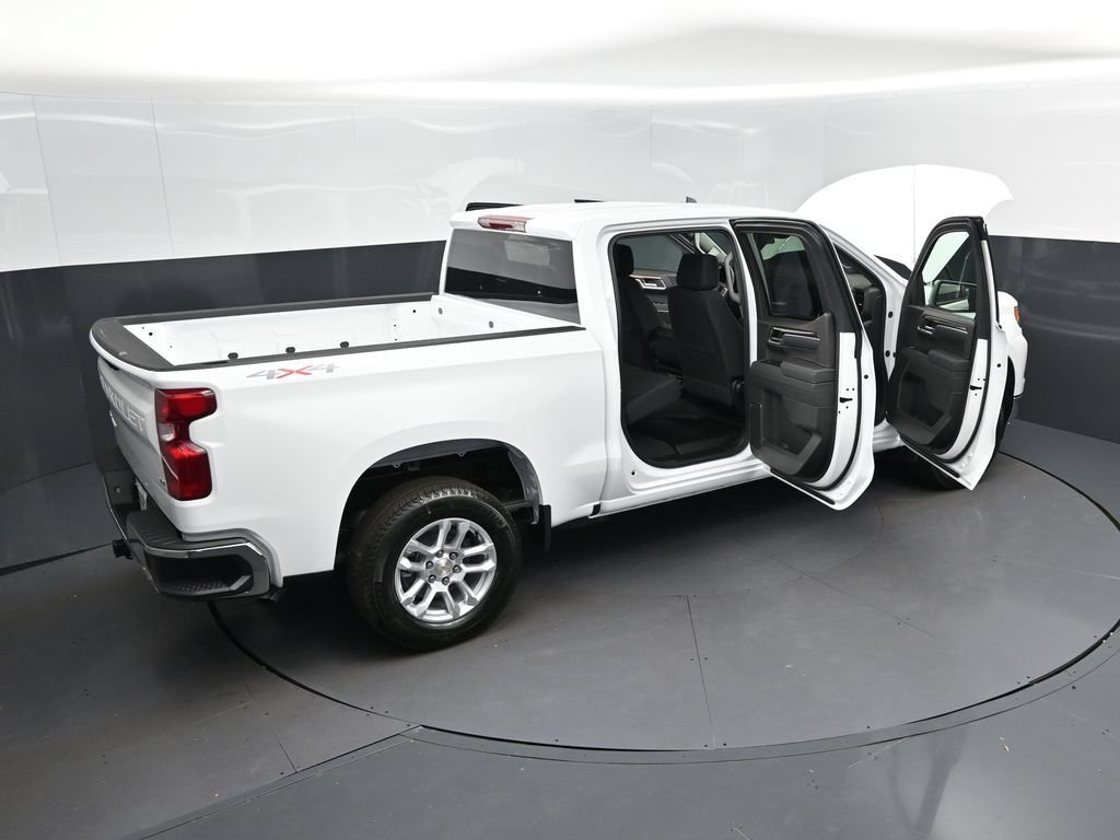 New 2026 Summit White Chevrolet LT (2FL) image 49