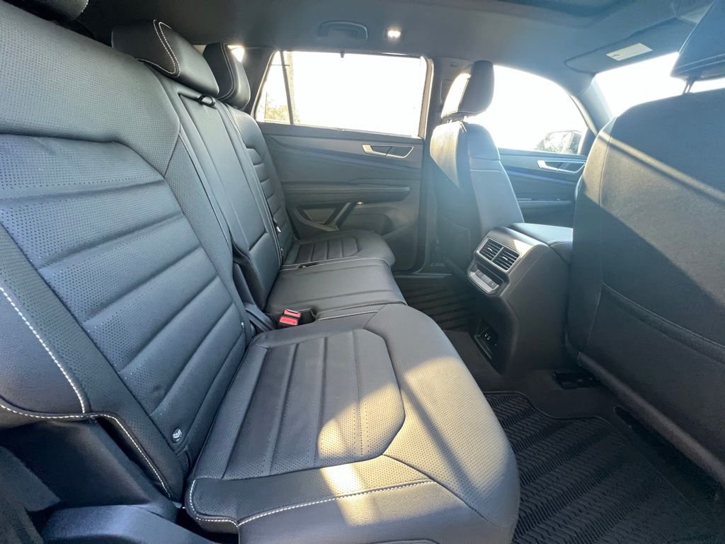New 2026 White/off-white Volkswagen 2.0T SEL R-Line Black image 44