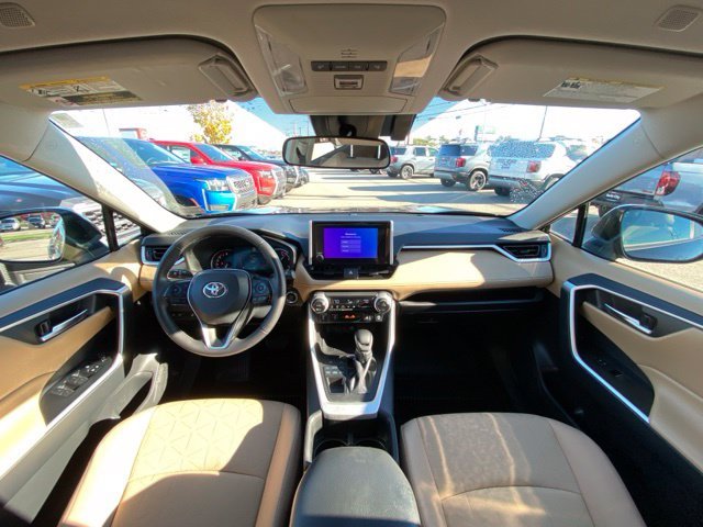 Used 2024 Midnight Black Metallic Toyota XLE image 9