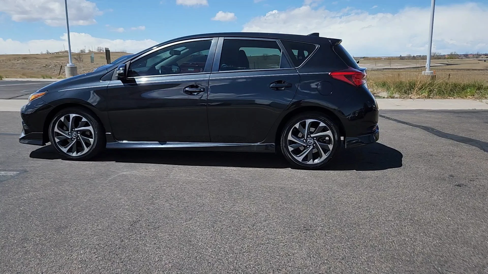 Used 2017 Toyota Corolla iM Base with VIN JTNKARJE9HJ532465 for sale in Cheyenne, WY