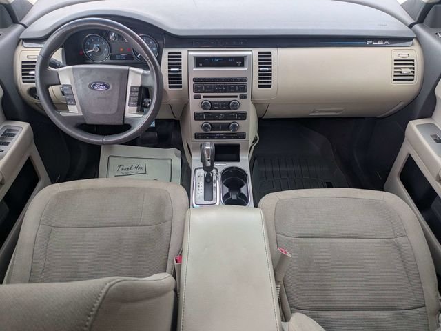 Used 2010 White Ford SE image 15