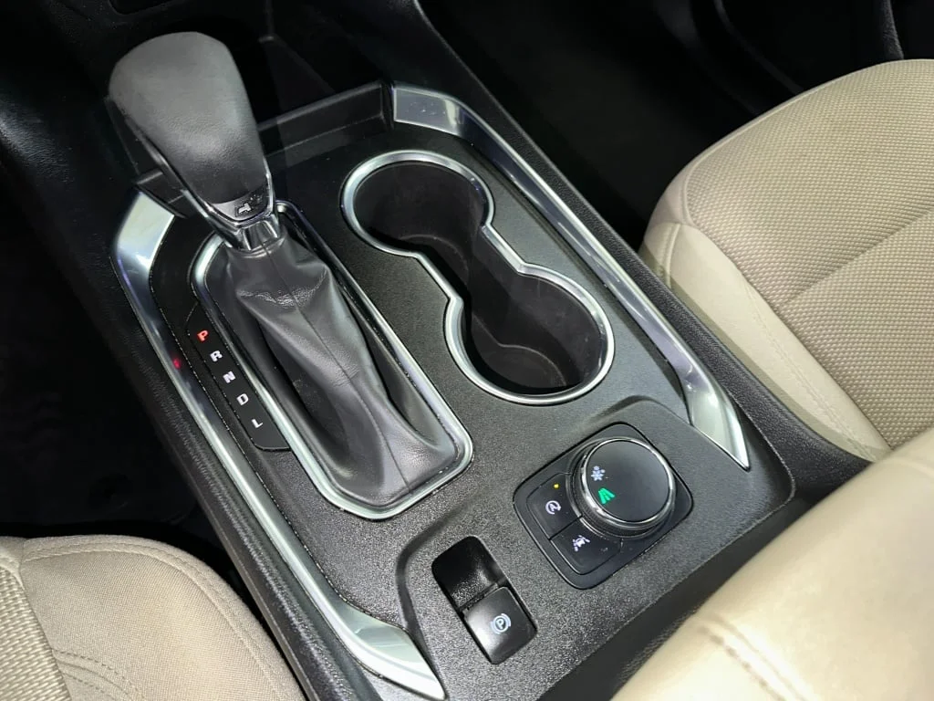Used 2023 Summit White Chevrolet LS image 14