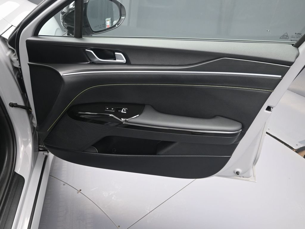 2026 Kia K5 GT - Photo 38