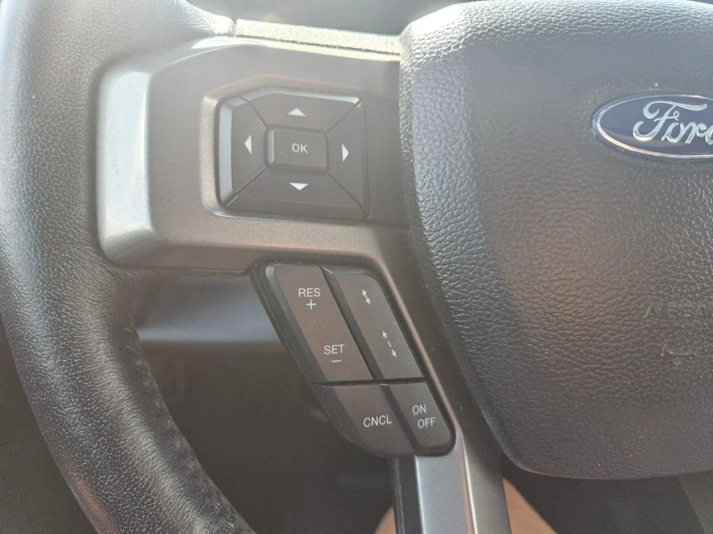 Used 2021 Blue Metallic Ford XLT image 13