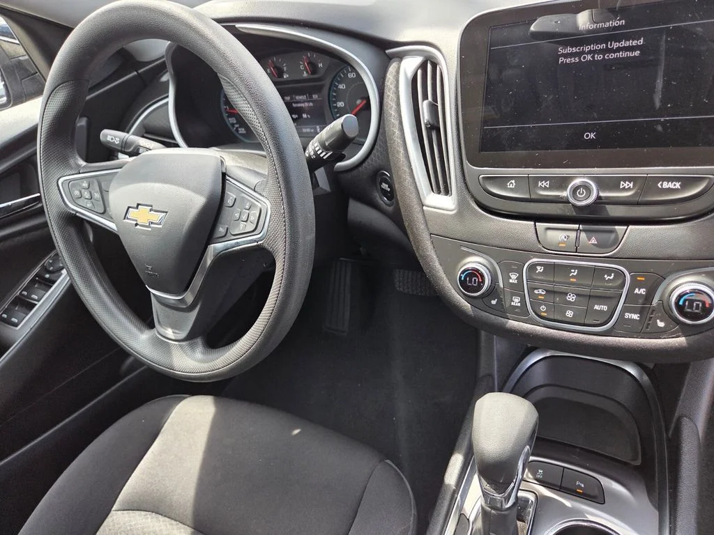 Used 2025 Black Chevrolet LT image 29