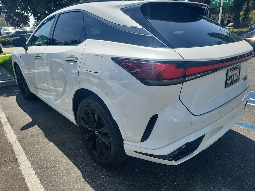 Used 2023 Ultra White Lexus 500h F SPORT Performance image 5