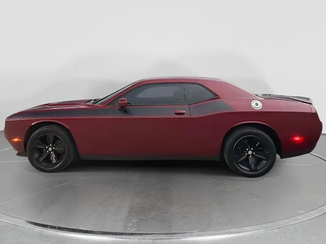 Used 2020 Red Dodge SXT image 7