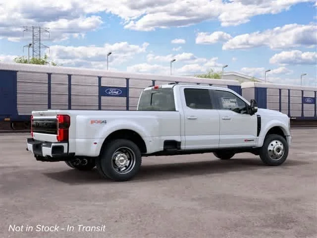 New 2027 Star White Metallic Tri-Coat Ford Platinum image 5