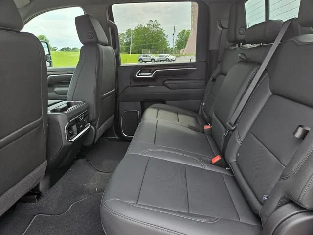 New 2026 Summit White GMC SLT DRW image 25