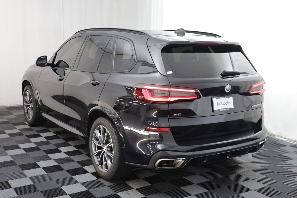 Used 2023 Black Sapphire Metallic BMW M50i image 17