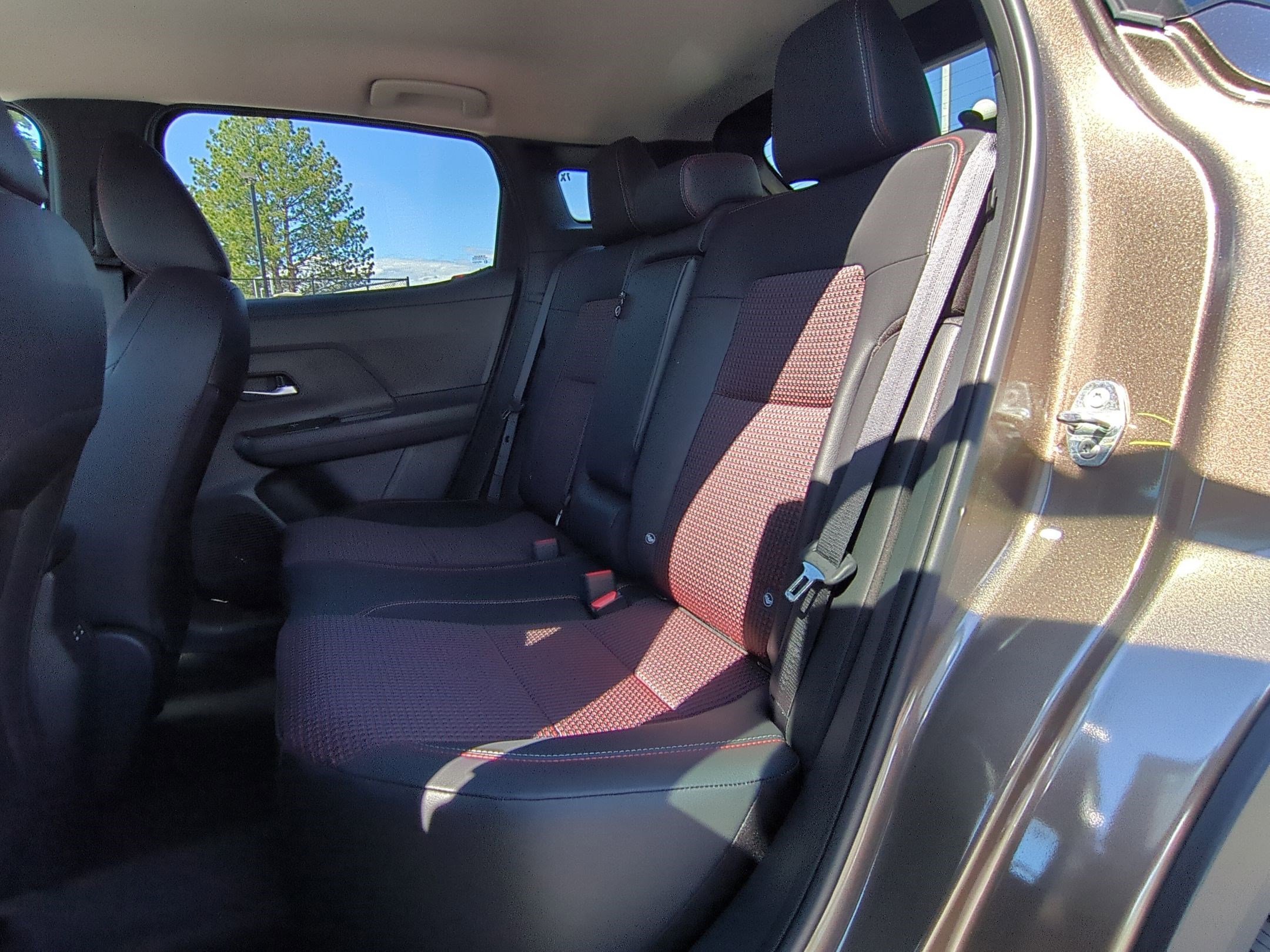 New 2026 Canyon Bronze Metallic Nissan SR image 16