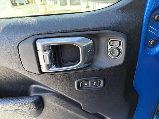 Used 2024 Blue Jeep Rubicon image 15