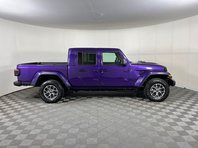 New 2026 Reign Exterior Paint Jeep Sport S image 4