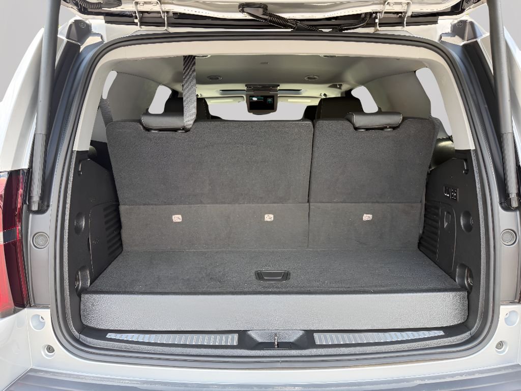 Used 2020 Silver Ice Metallic Chevrolet Premier image 17