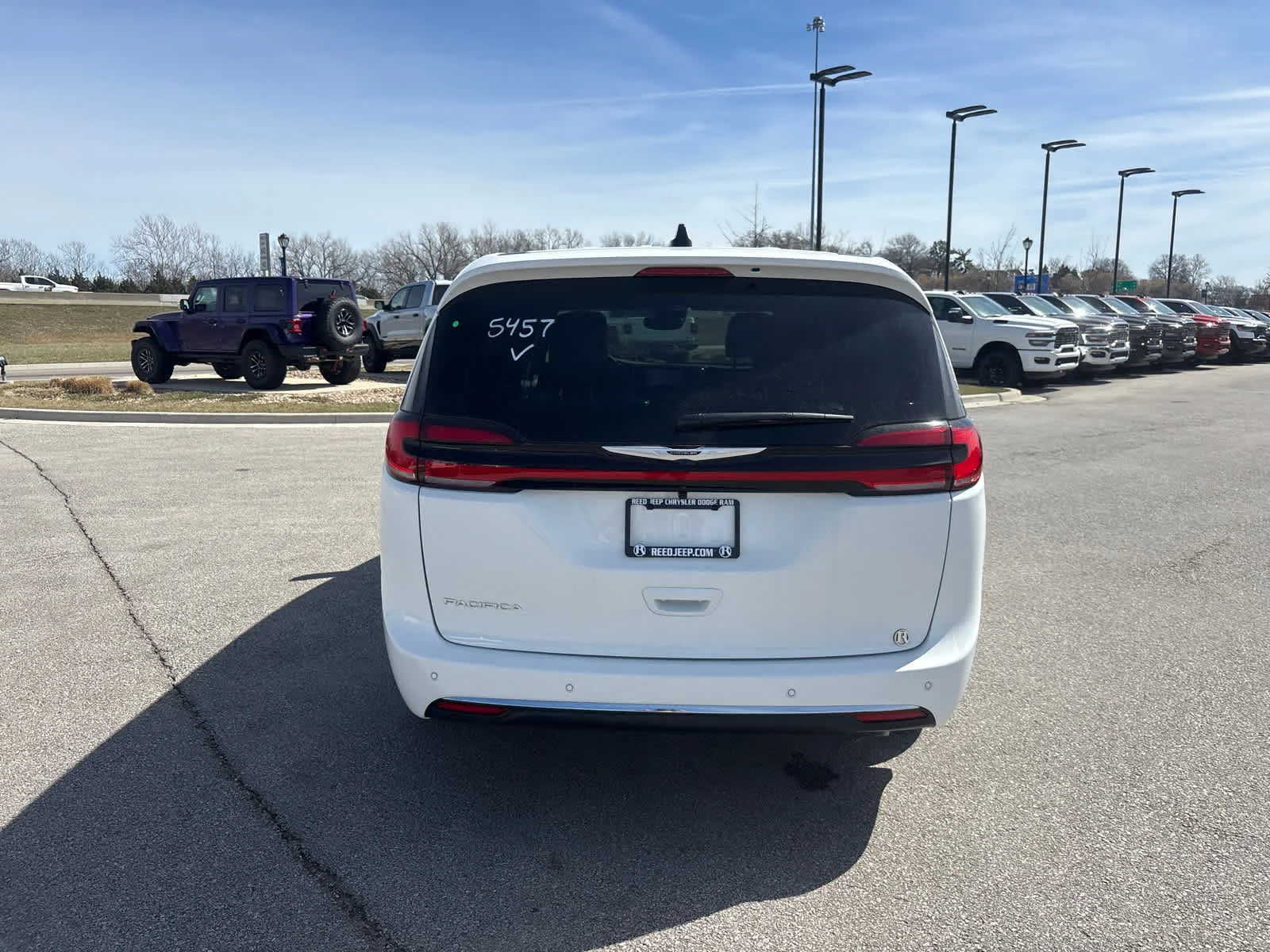 New 2026 Bright White Clearcoat Chrysler Select image 8