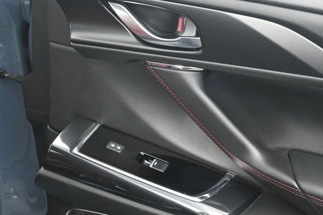 Used 2023 Gray Metallic Mazda Carbon Edition image 25