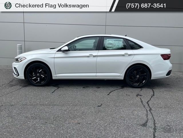 2026 Volkswagen Jetta SE - Photo 13