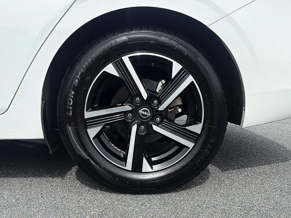 Used 2025 Fresh Powder Nissan SV image 10