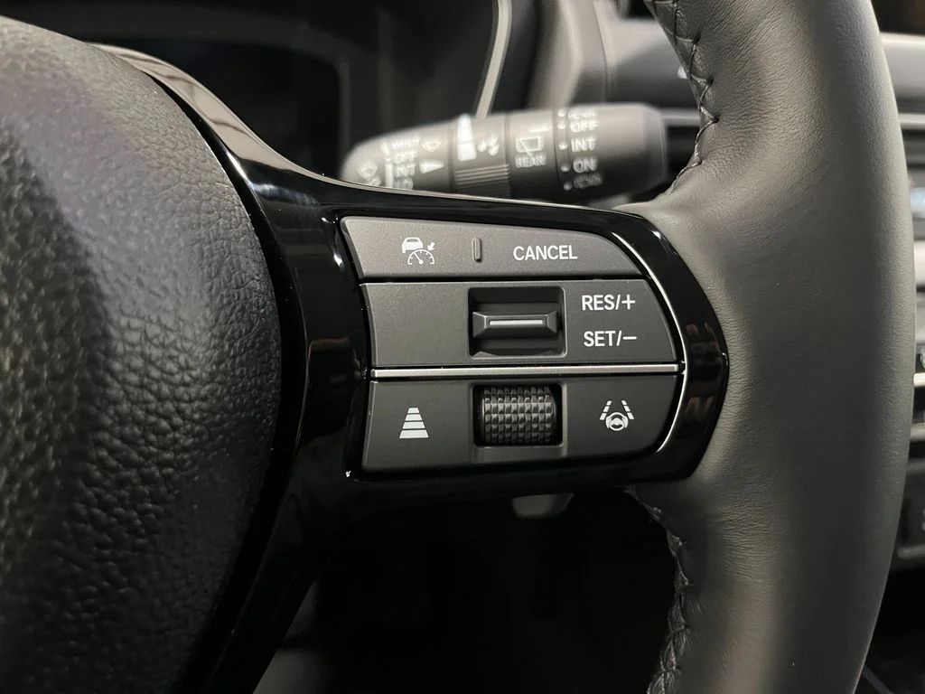 New 2026 Crystal Black Pearl Honda AWD Touring image 14