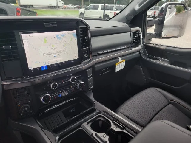 New 2026 White Metallic Ford Lariat image 22