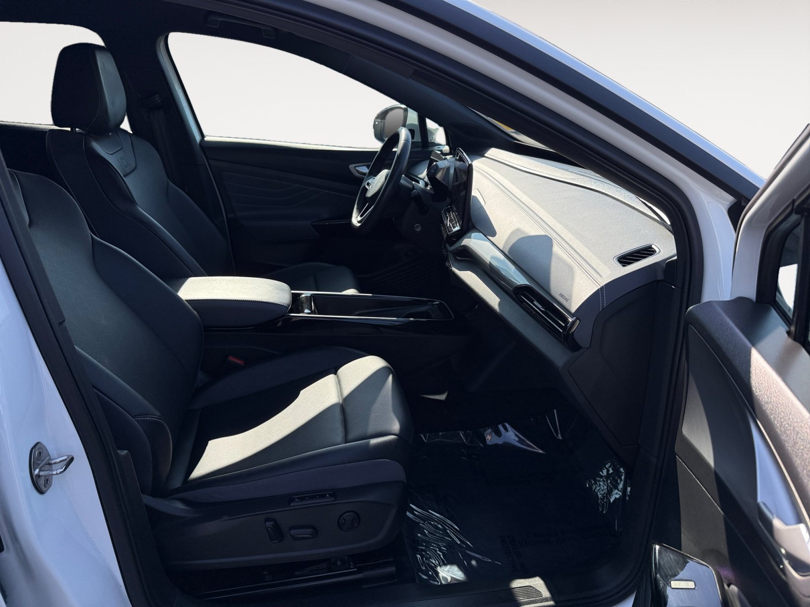 Certified Used 2023 Opal White Volkswagen Pro S image 19